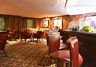 Havana Club auf der 'MS Amadea' mit stilvoller Einrichtung.