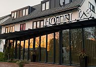 Hotel Twenty-Three, Außenansicht, Hotel Twenty-Three Amsterdam Airport, moderne Außenansicht., Hotel Twenty-Three Amsterdam Airport, moderne Außenansicht.