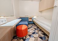 DFDS Fähren, Kabinenbeispiel, Gemütliche Kabine auf DFDS Fähre mit modernem Design.