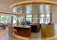 SEETELHOTEL Ostseehotel Ahlbeck, Bar, Moderne Bar im SEETELHOTEL Ostseehotel Ahlbeck.