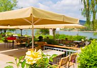 Hotel Das Ebertor, Außenbereich, Sonnige Terrasse im Hotel DAS Ebertor mit Blick auf den Rhein.