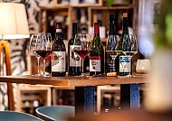 Hotel Zur alten Post, Bar, Gemütliche Weinbar im Hotel Zur Alten Post.