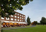 Mercure Maidstone Great Danes Hotel Aussenansicht, Mercure Maidstone Great Danes Hotel mit grüner Umgebung.