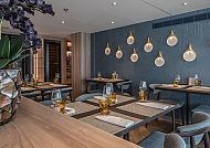 MS ANNIKA, Restaurant, Elegantes Restaurant auf der MS ANNIKA mit stilvoller Dekoration., Elegantes Restaurant auf der MS ANNIKA mit stilvoller Dekoration.