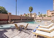 Hotel Ayoub, Pool, Entspannender Poolbereich im Hotel Ayoub, Marokko.