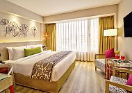 Hotel Sarovar Premiere, Beispielzimmer, Modernes Hotelzimmer im Sarovar Premiere mit stilvoller Einrichtung.