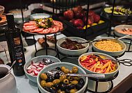 Sheraton Essen Hotel, Frühstück, Vielfältiges Frühstücksbuffet im Sheraton Essen Hotel.