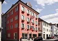 Hotel Weiss Kreuz, Thusis, Außenansicht