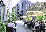 Einstein, St. Gallen, Terrasse, Terrasse des Hotels Bahnrundreise Schweiz in St. Gallen.