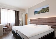 Hotel La Perla, S. Antonino, Zimmerbeispiel