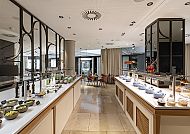 NH Leipzig Zentrum, Frühstücksbüffet, Modernes Frühstücksbüffet im NH Leipzig Zentrum., Modernes Frühstücksbüffet im NH Leipzig Zentrum Hotel.