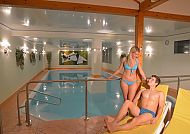 Parkhotel zum Stern, Innenpool, Entspannung am Innenpool im Parkhotel Zum Stern.