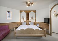 Bellevue, Seelisberg, Zimmerbeispiel, Gemütliches Hotelzimmer im Bellevue, Seelisberg.