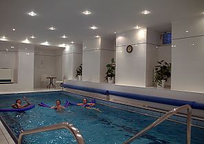 Kurkomplex Maxim, Innenbecken